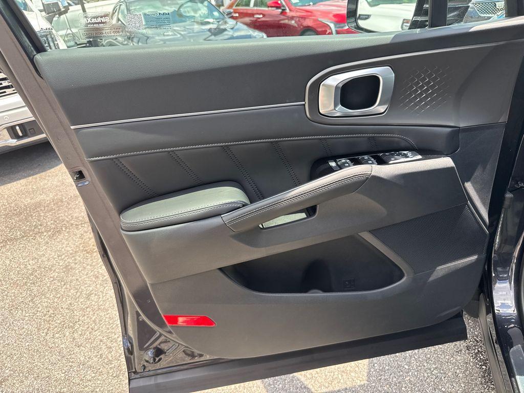 new 2025 Kia Sorento car, priced at $41,667