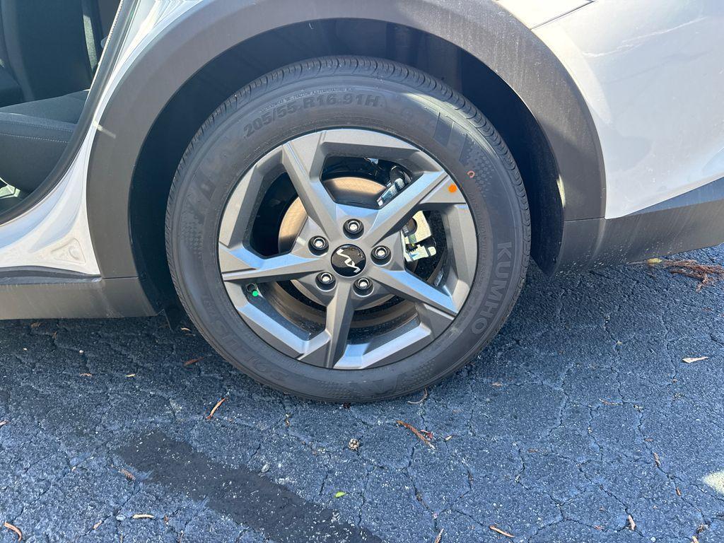 new 2025 Kia K4 car, priced at $23,755