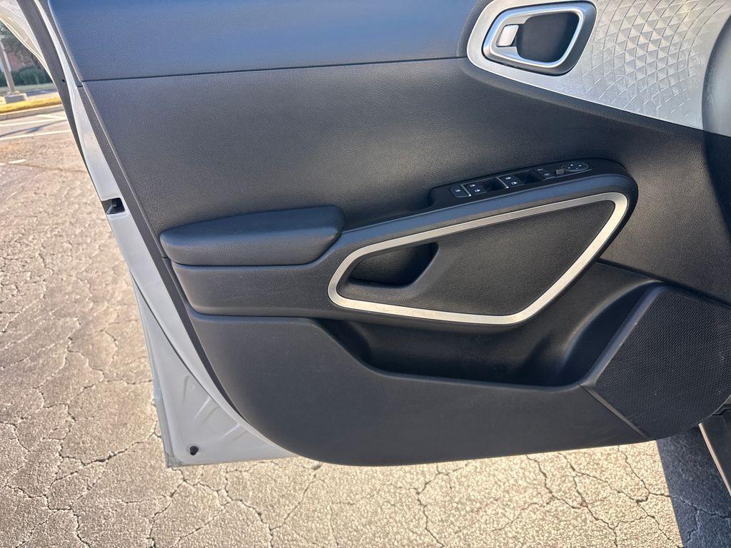 used 2024 Kia Soul car, priced at $15,898