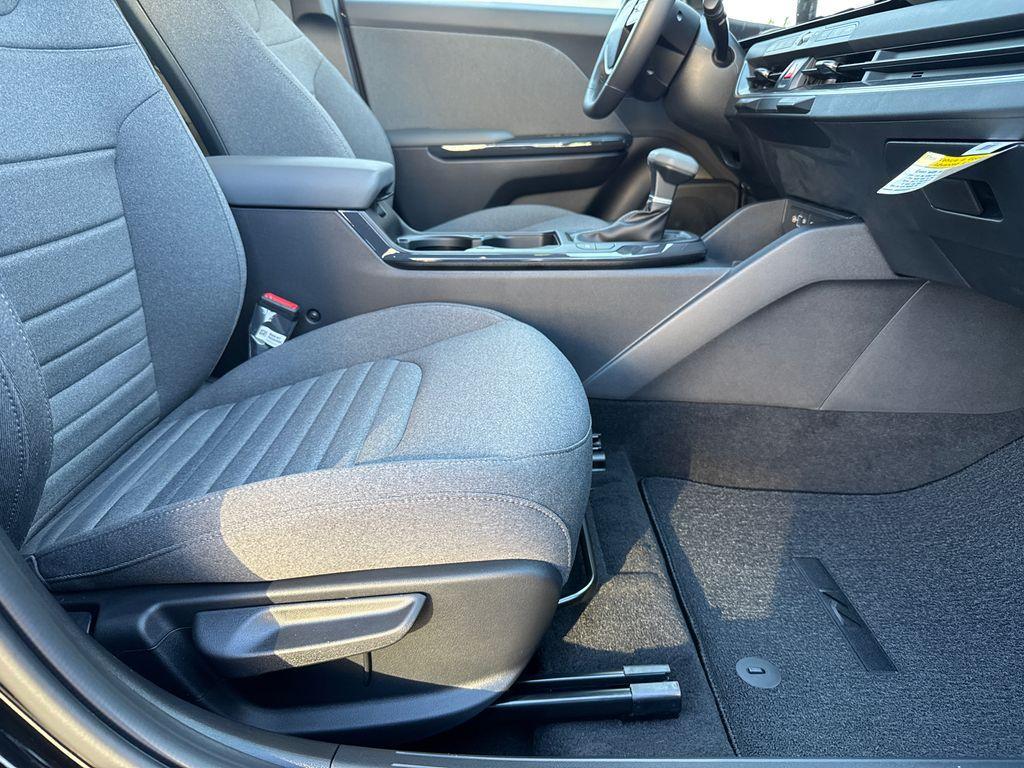 new 2025 Kia K4 car, priced at $24,453