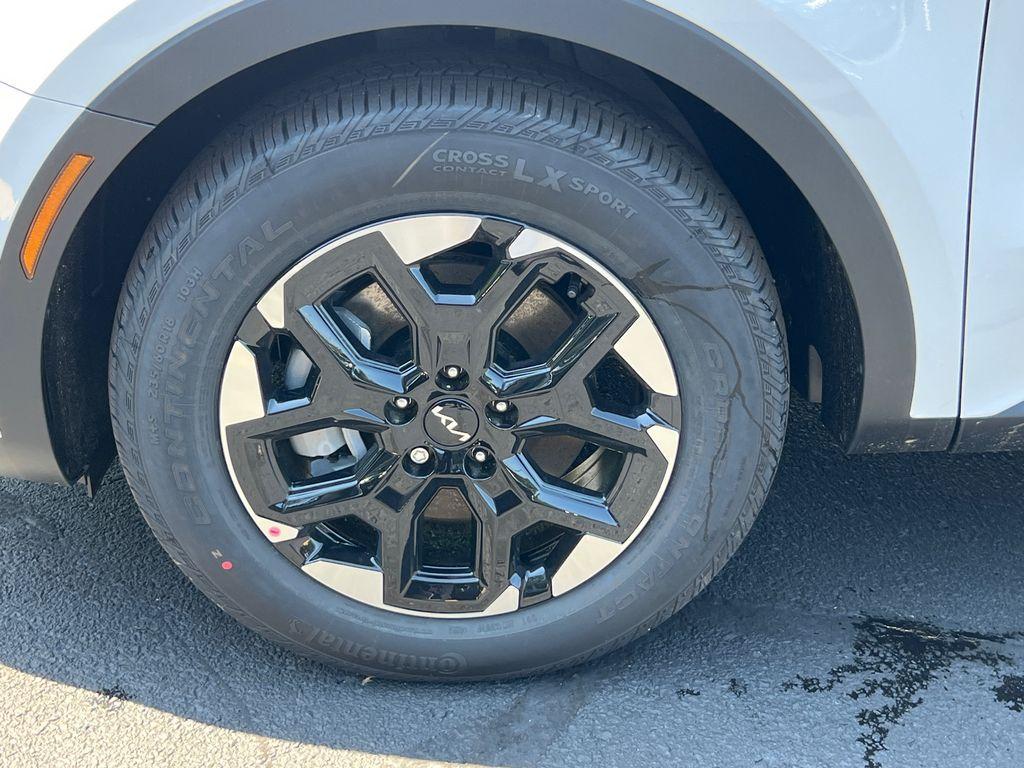 new 2025 Kia Sorento car, priced at $36,480