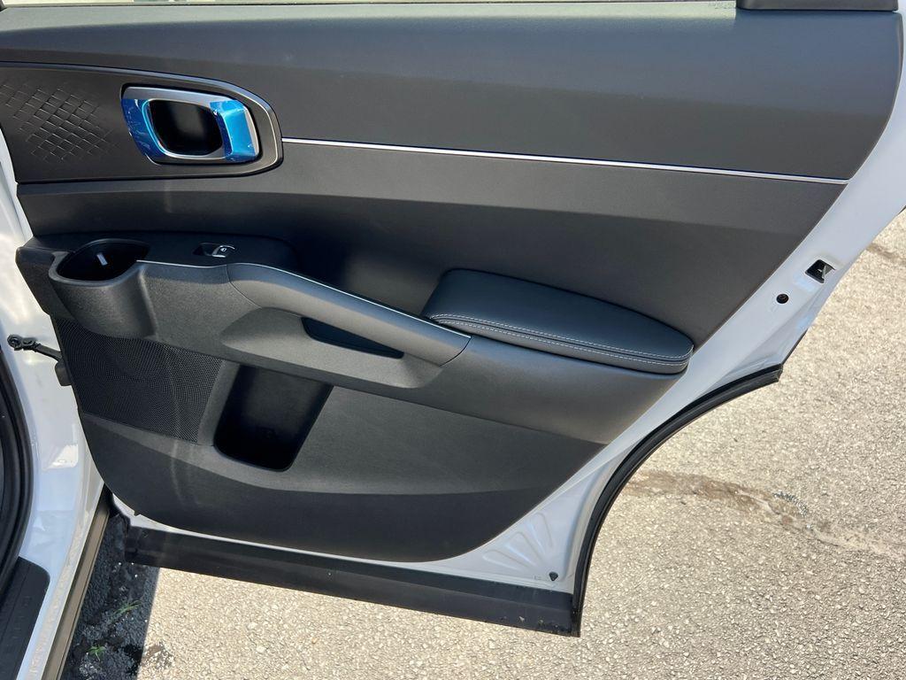 new 2025 Kia Sorento car, priced at $36,480