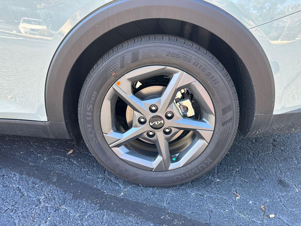 new 2025 Kia K4 car, priced at $23,380