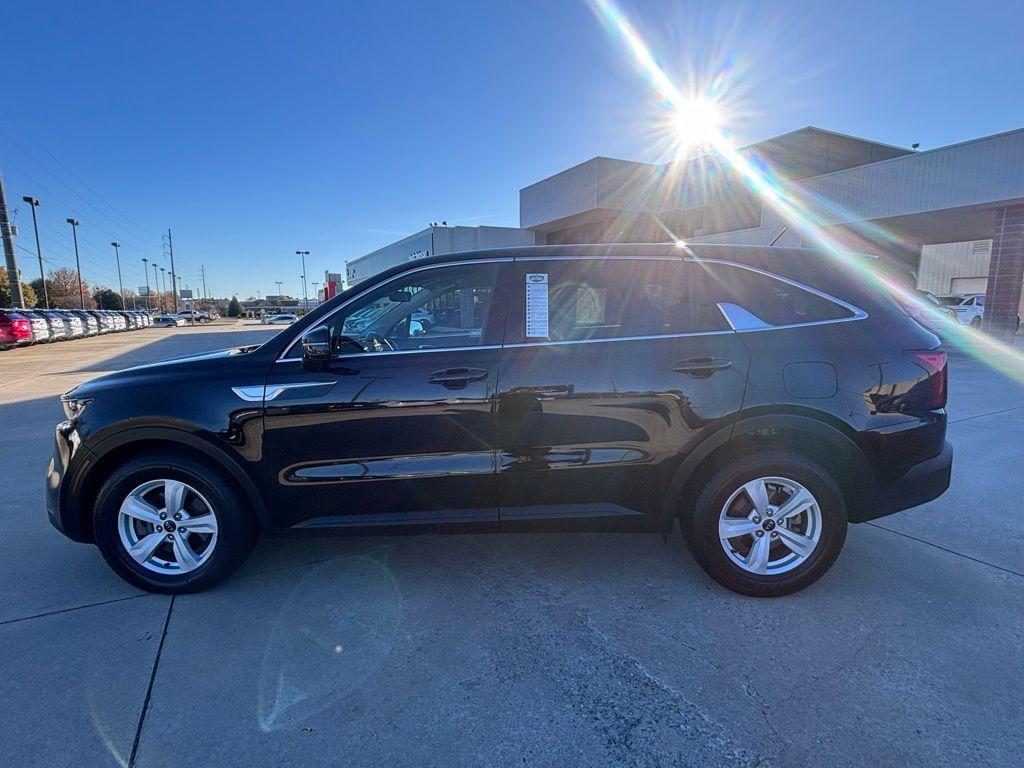 used 2021 Kia Sorento car, priced at $16,998