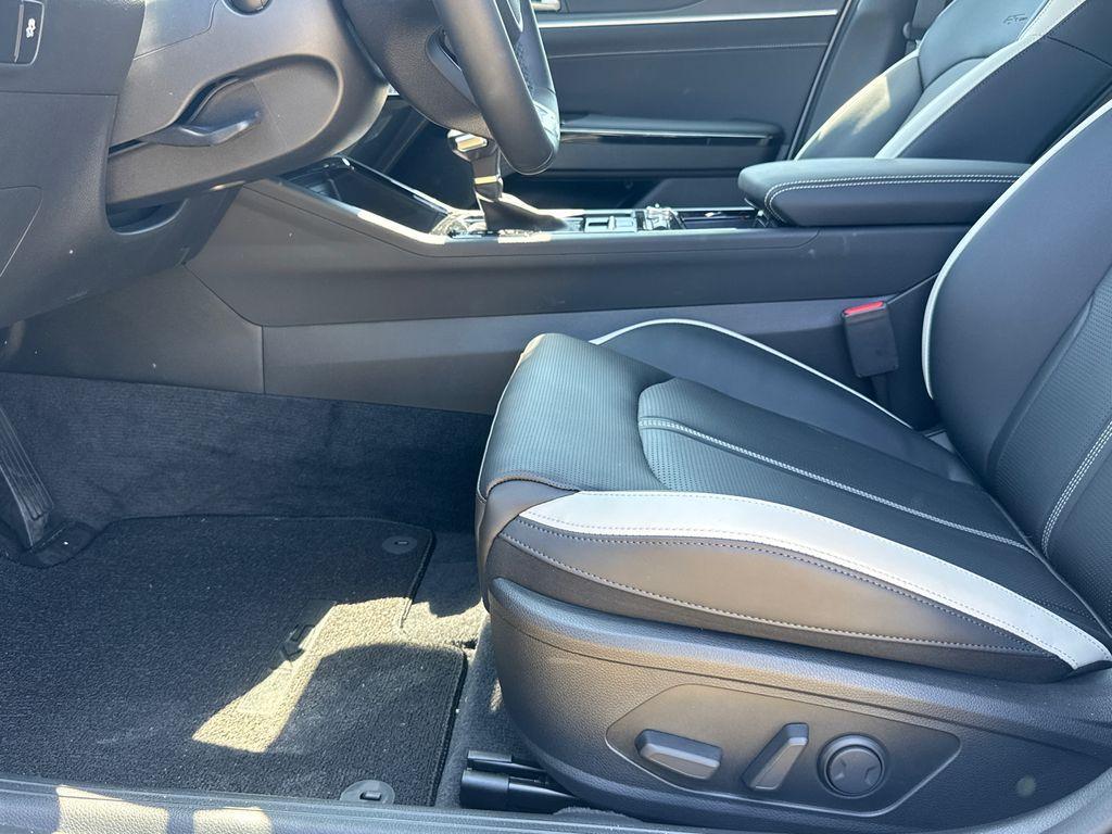 new 2025 Kia K5 car, priced at $30,443