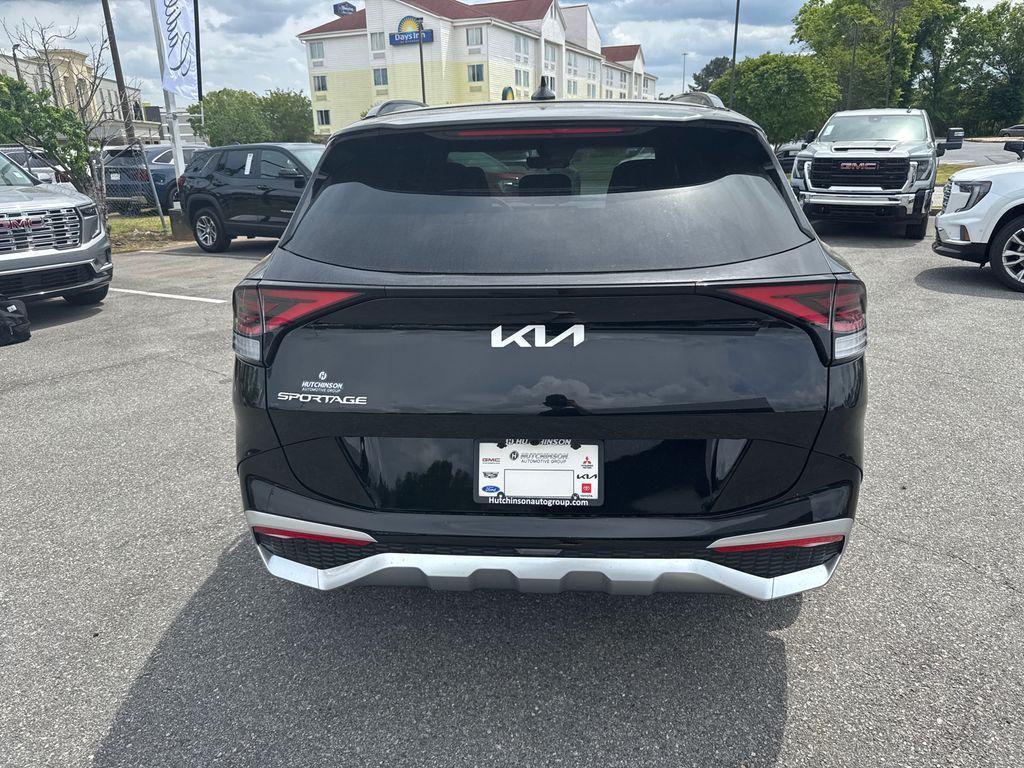 new 2025 Kia Sportage car, priced at $34,917