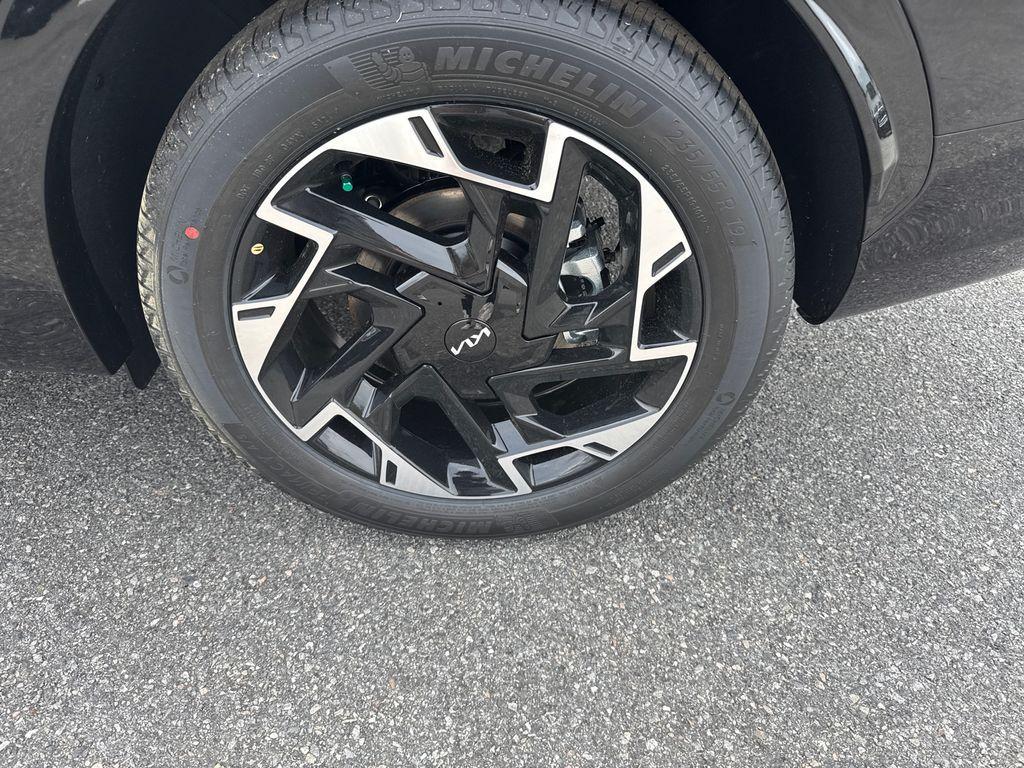 new 2025 Kia Sportage car, priced at $34,917