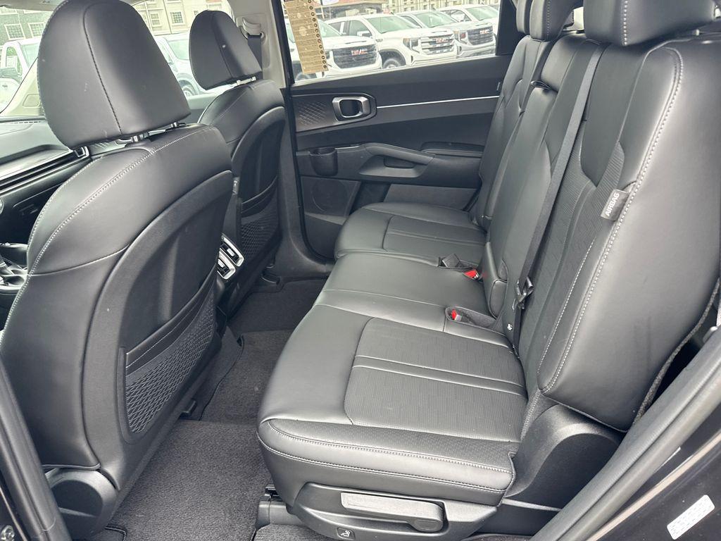 new 2025 Kia Sorento car, priced at $36,271