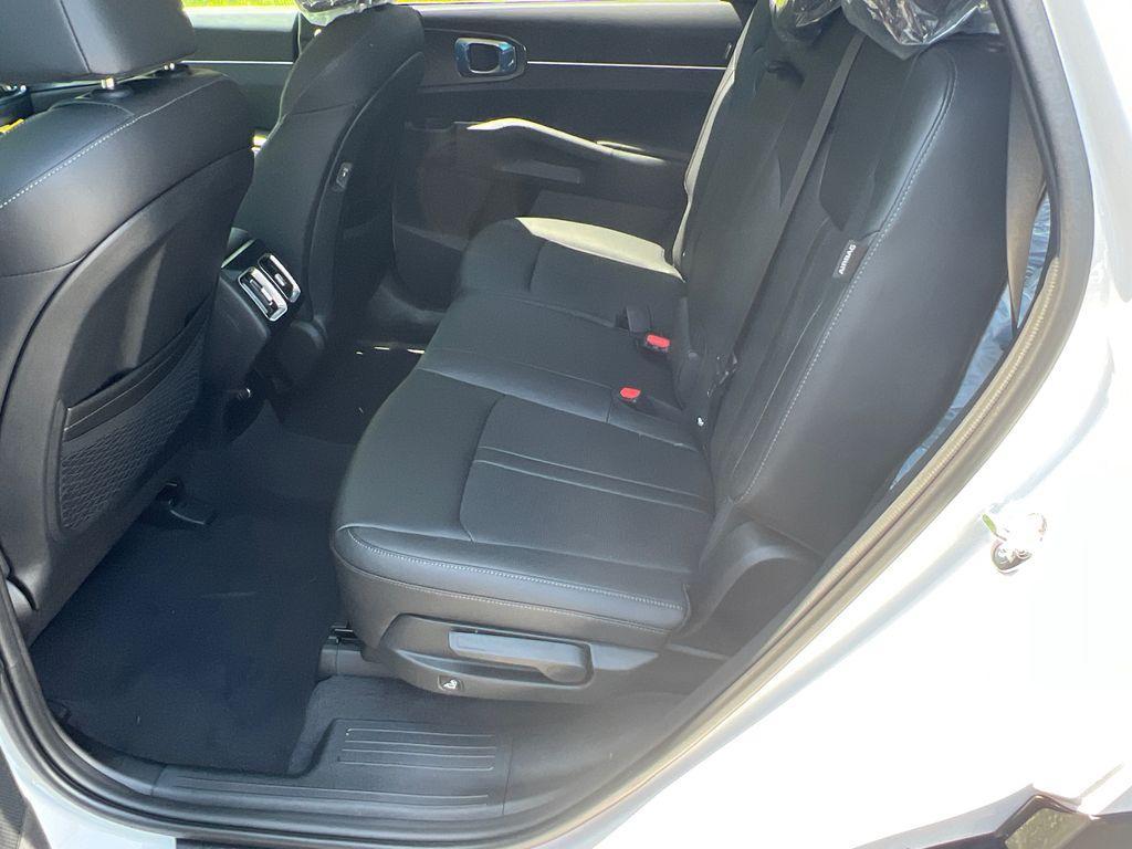 new 2025 Kia Sorento car, priced at $36,580