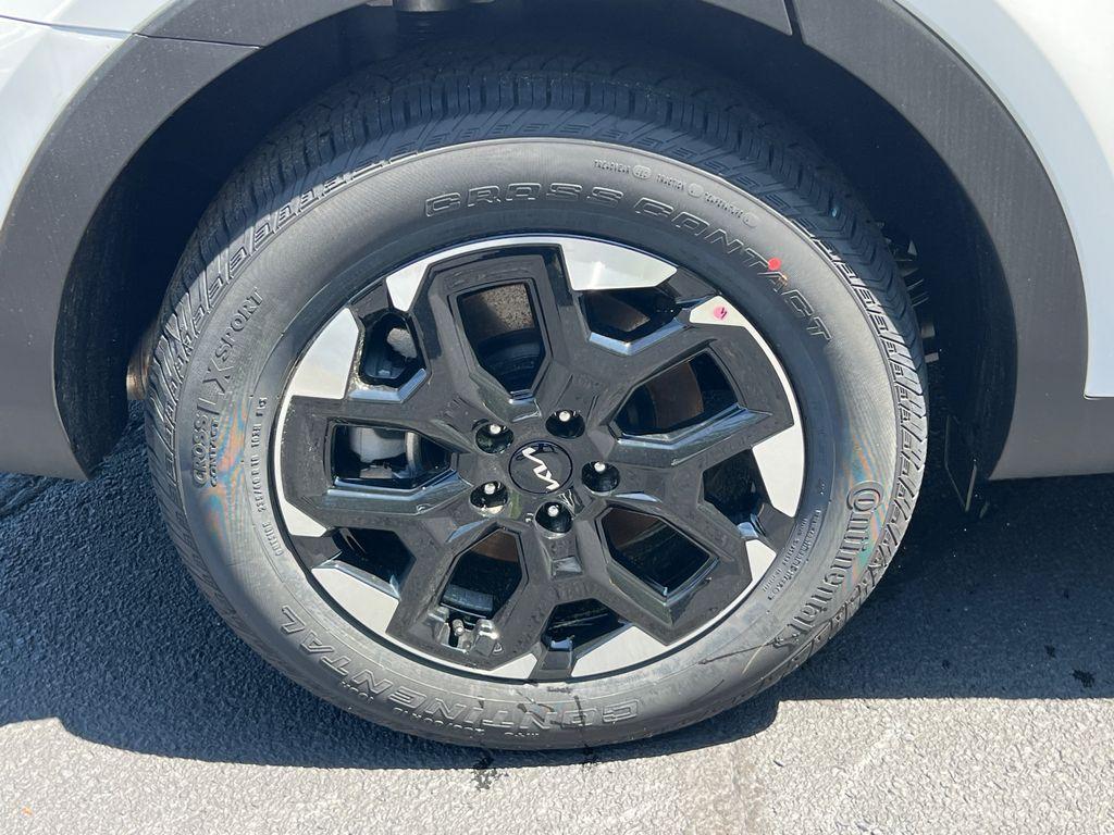 new 2025 Kia Sorento car, priced at $36,580