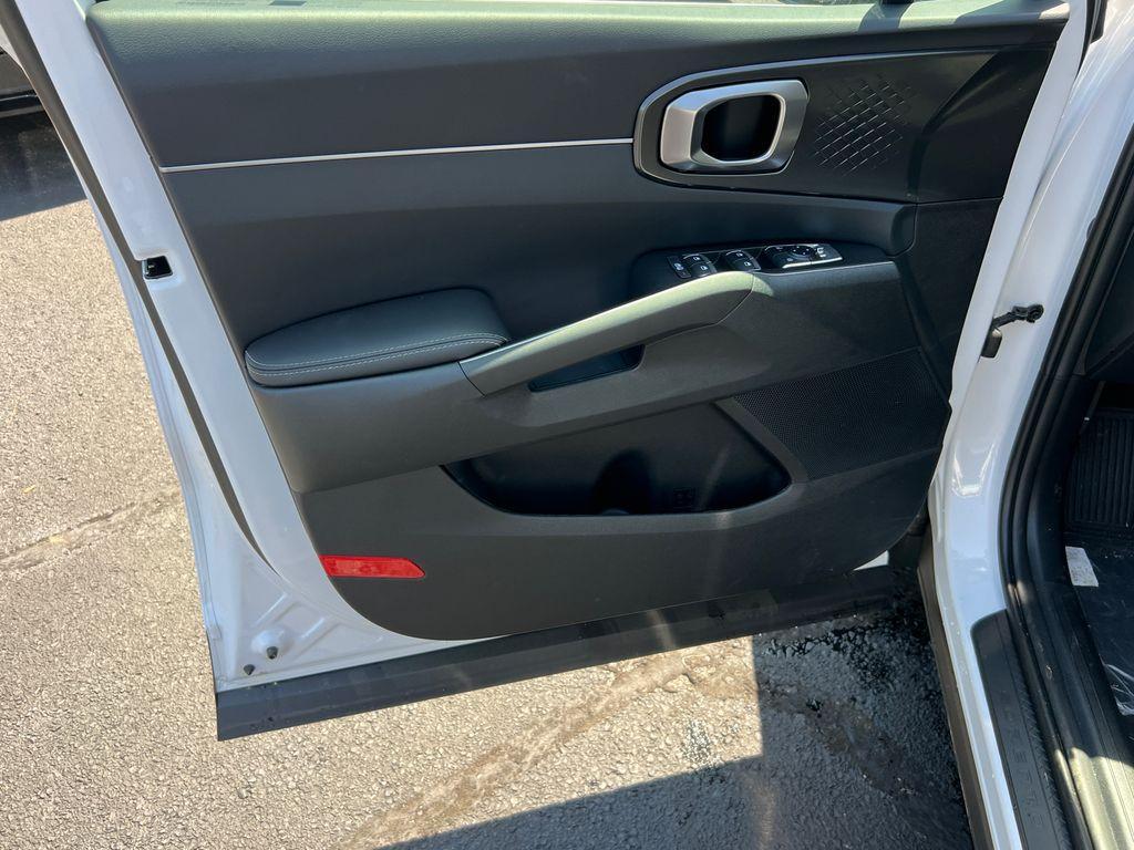 new 2025 Kia Sorento car, priced at $36,580
