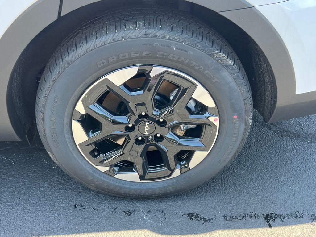 new 2025 Kia Sorento car, priced at $36,580
