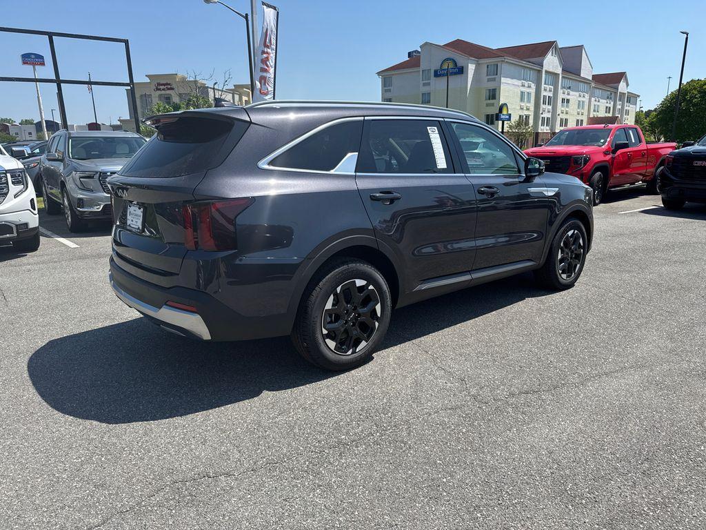 new 2025 Kia Sorento car, priced at $36,385