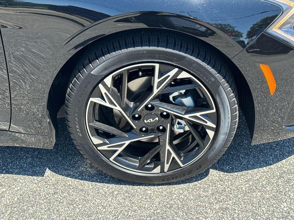 new 2025 Kia K5 car, priced at $32,105