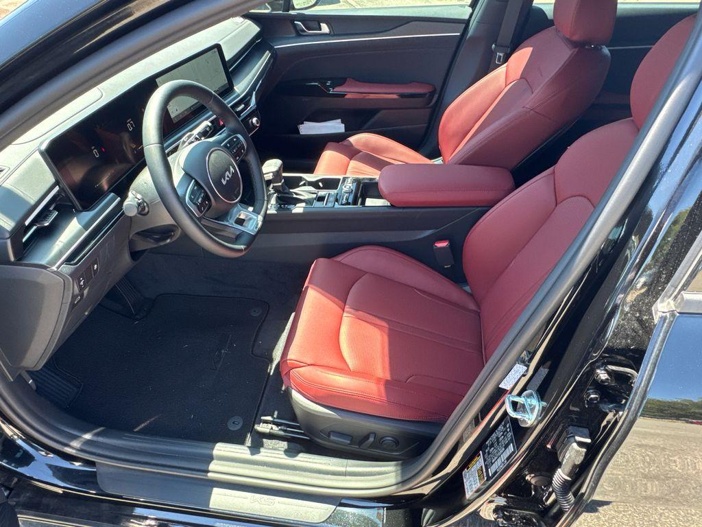 new 2025 Kia K5 car, priced at $32,105
