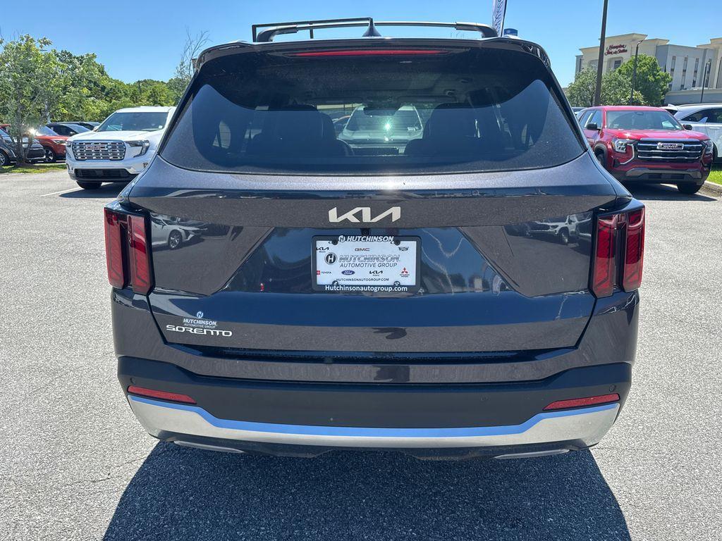 new 2025 Kia Sorento car, priced at $41,601