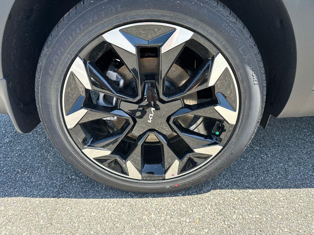 new 2025 Kia Sorento car, priced at $41,601