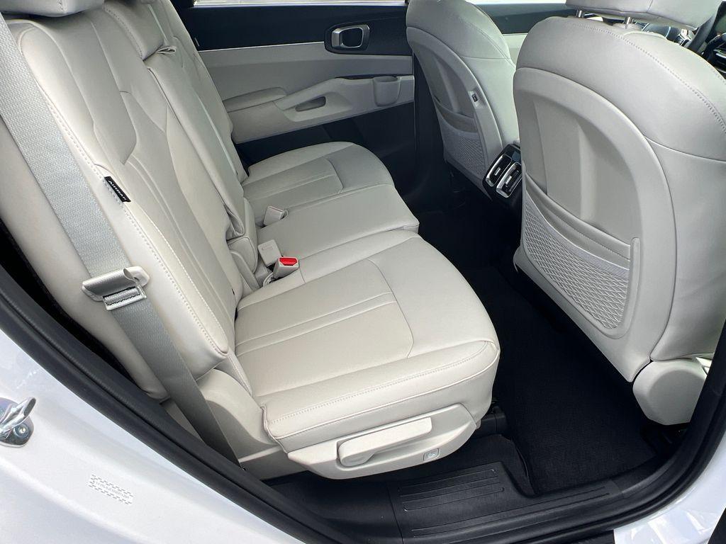 new 2025 Kia Sorento car, priced at $36,855