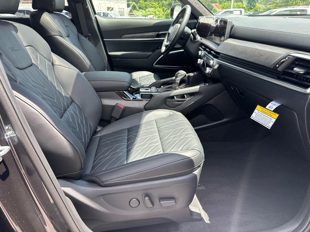 new 2025 Kia Telluride car, priced at $51,761