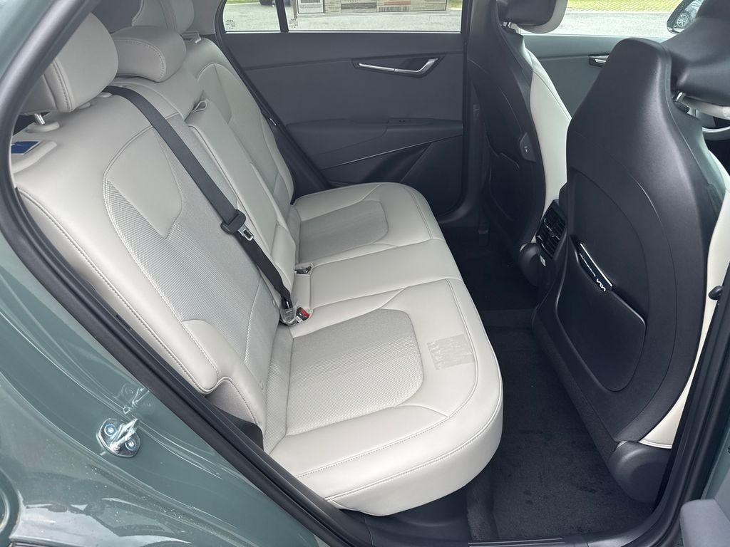 new 2025 Kia Niro car, priced at $32,148