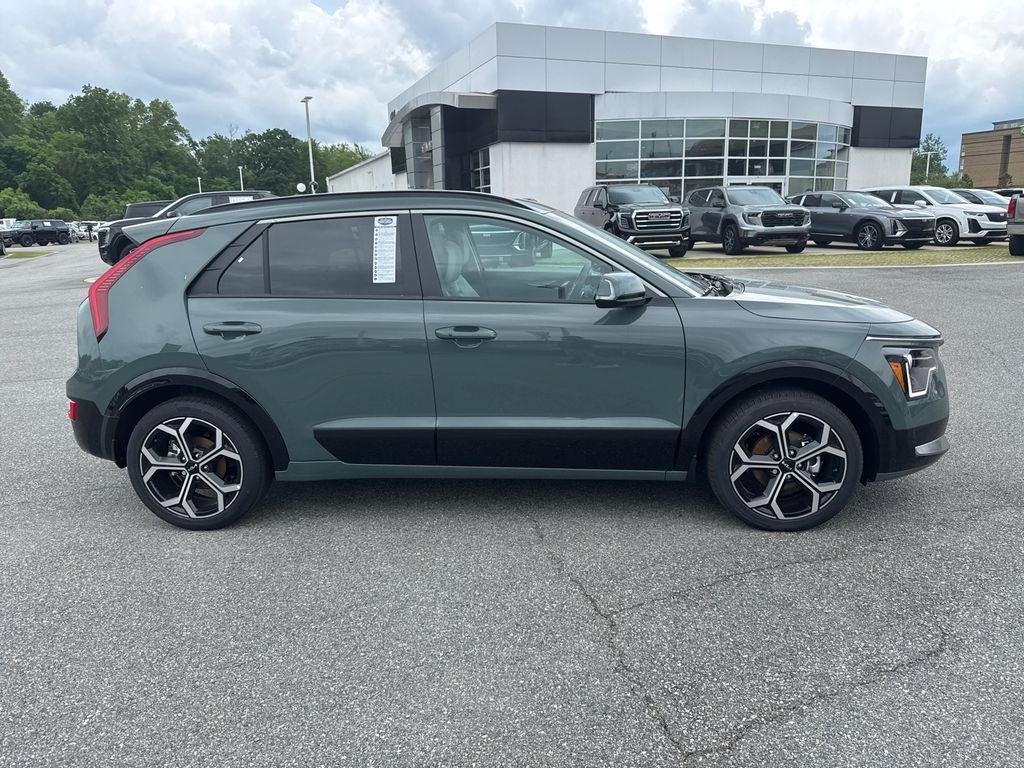 new 2025 Kia Niro car, priced at $32,148