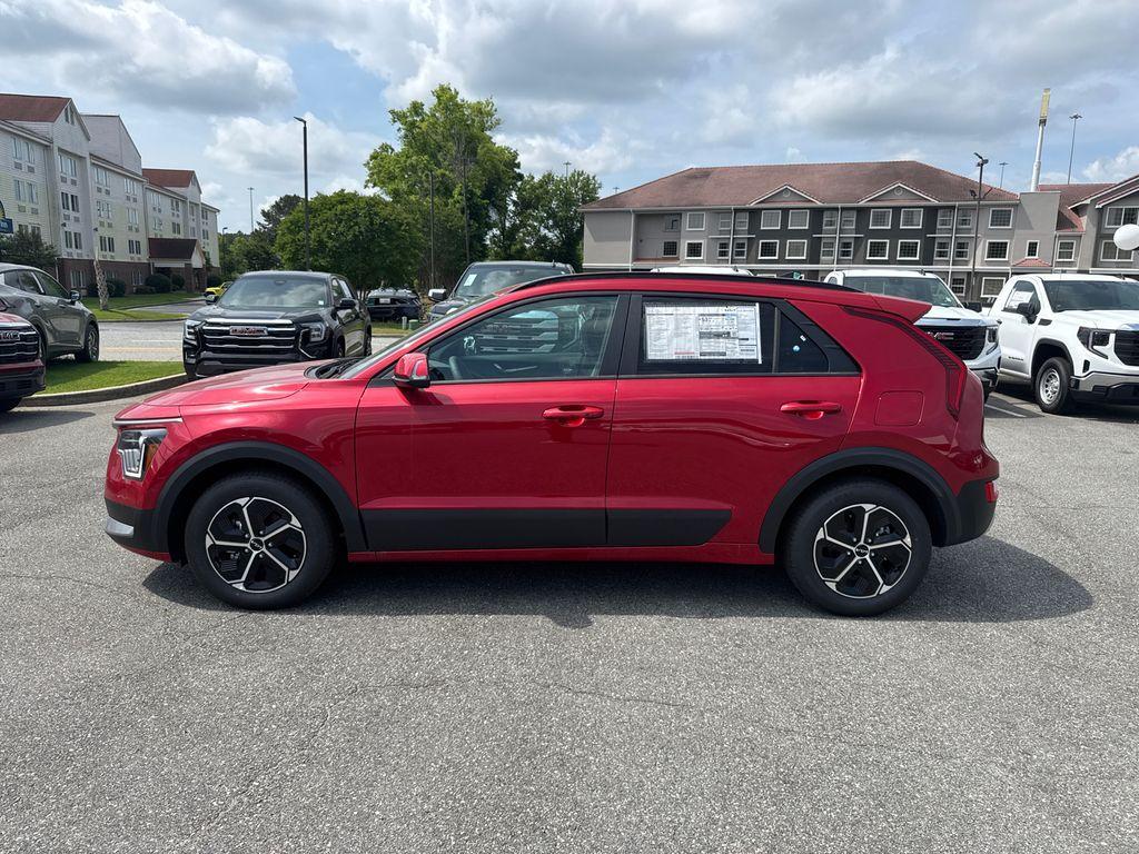 new 2025 Kia Niro car, priced at $30,310