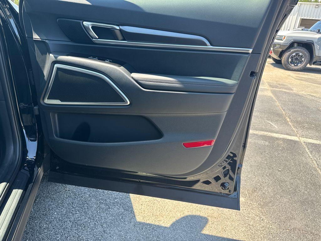 new 2025 Kia Telluride car, priced at $36,817