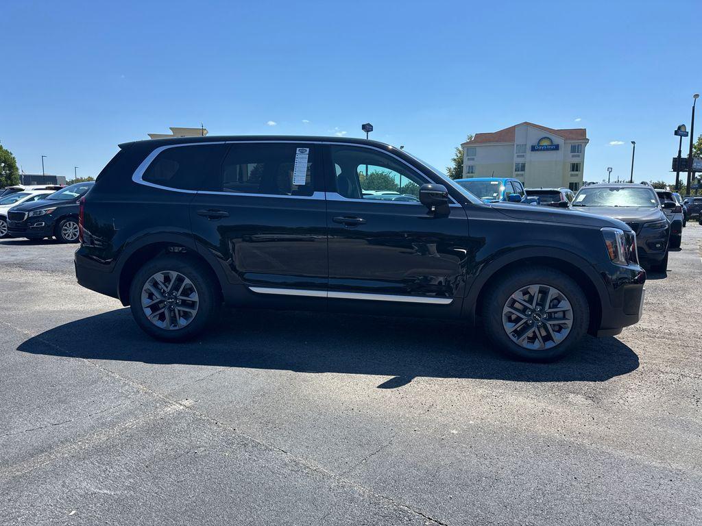 new 2025 Kia Telluride car, priced at $36,817