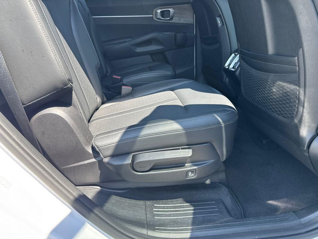 used 2022 Kia Sorento car, priced at $22,698