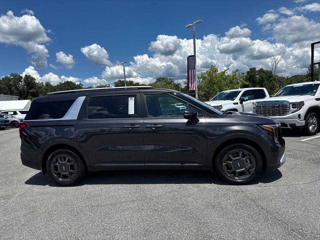 new 2025 Kia Carnival Hybrid car, priced at $43,083
