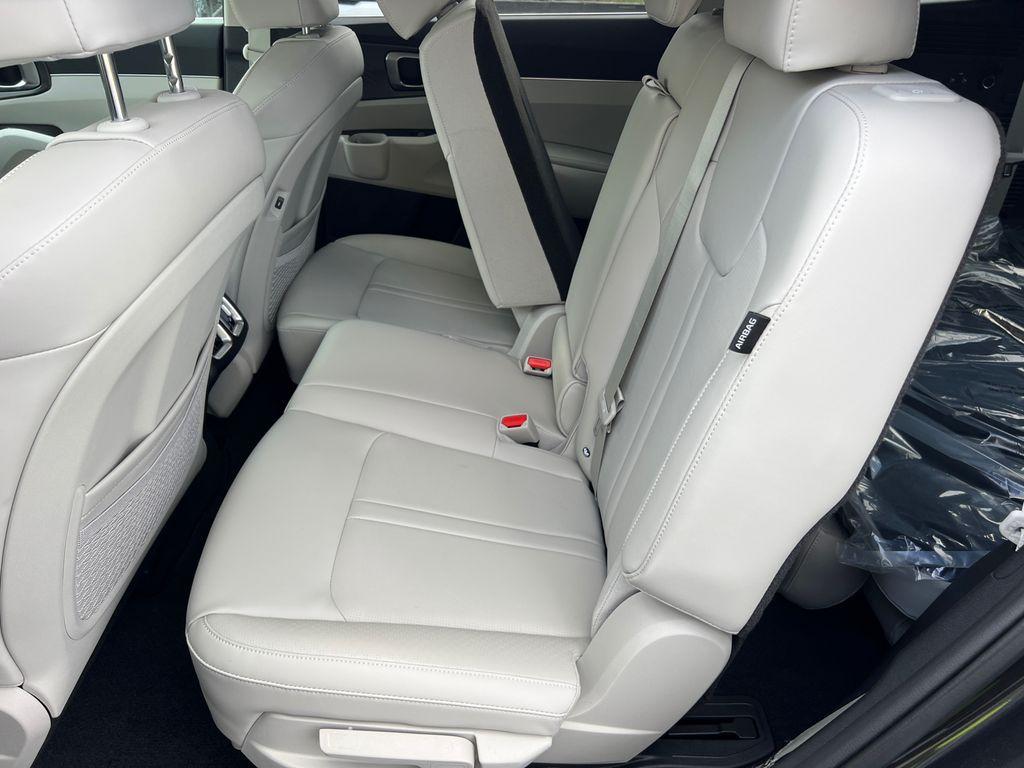new 2025 Kia Sorento car, priced at $36,385