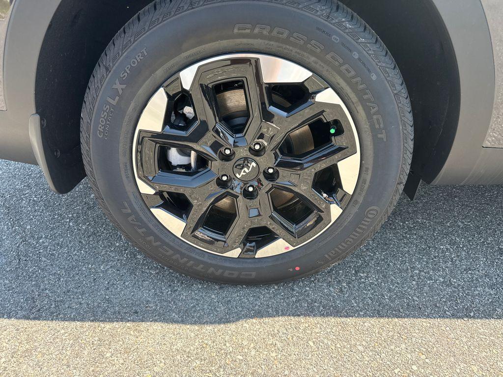 new 2025 Kia Sorento car, priced at $36,271