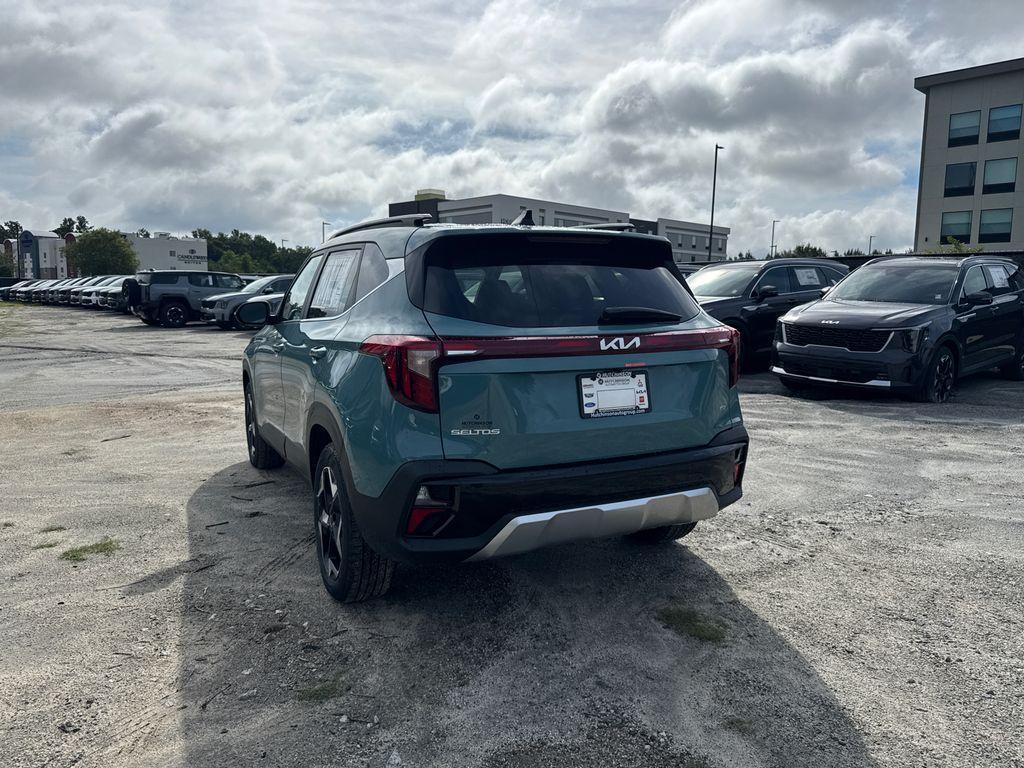 new 2025 Kia Seltos car, priced at $29,593