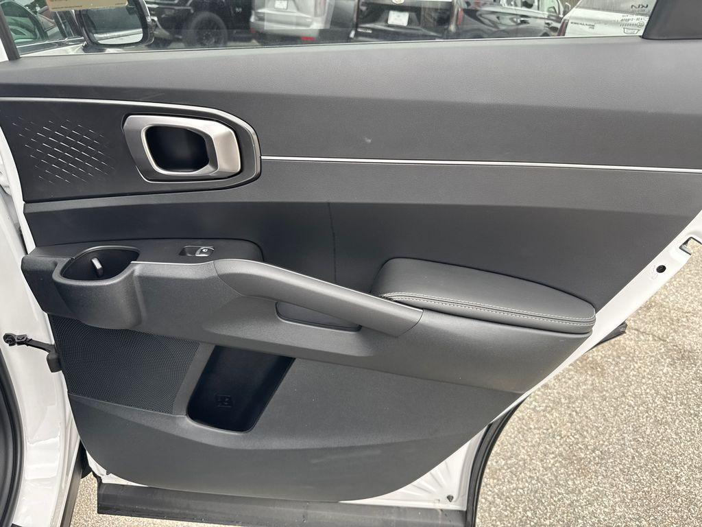 new 2025 Kia Sorento car, priced at $36,651