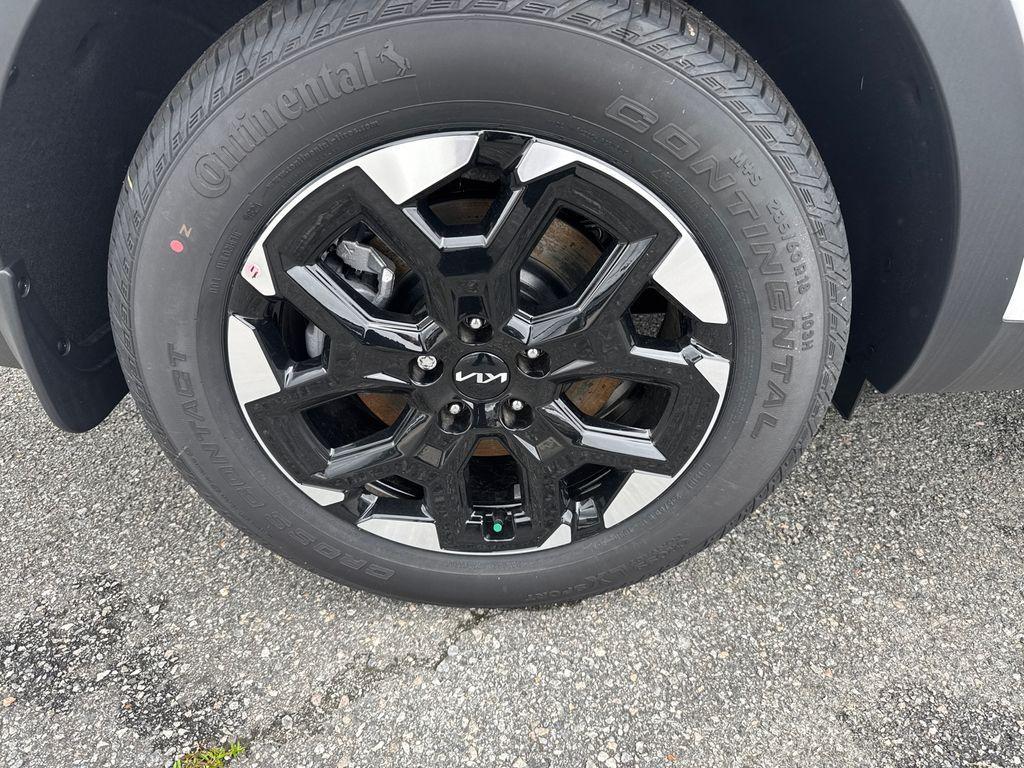 new 2025 Kia Sorento car, priced at $36,651