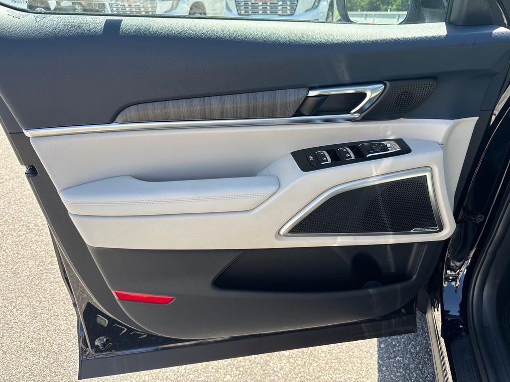 new 2025 Kia Telluride car, priced at $42,992