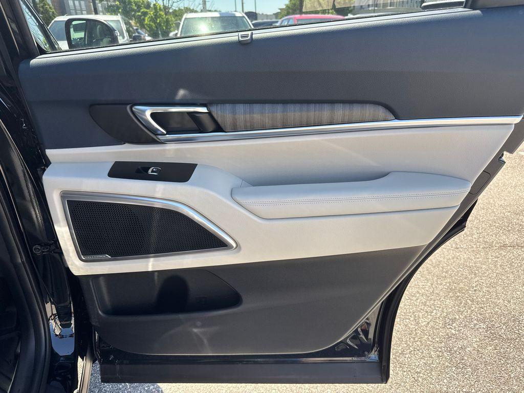 new 2025 Kia Telluride car, priced at $42,992