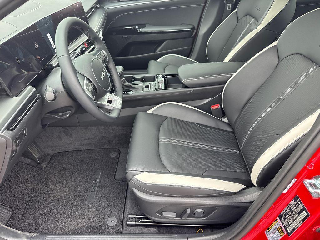 new 2025 Kia K5 car, priced at $30,989
