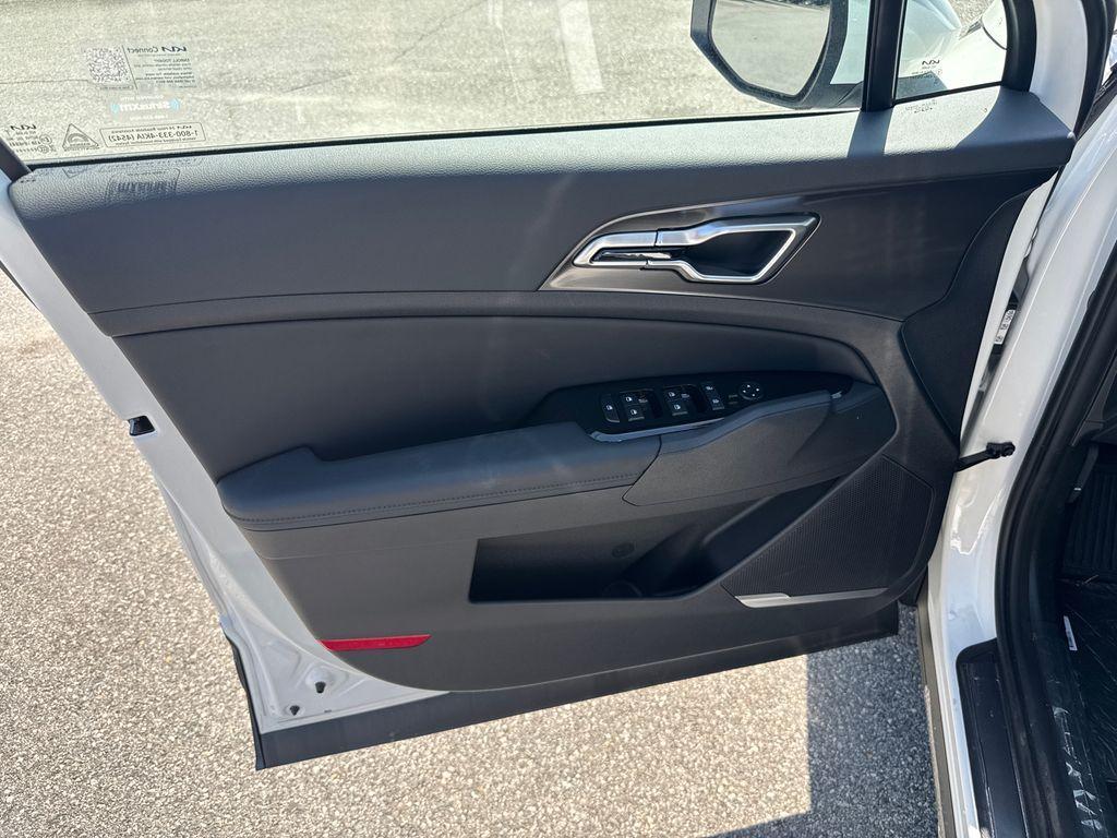 new 2025 Kia Sportage Hybrid car, priced at $34,566