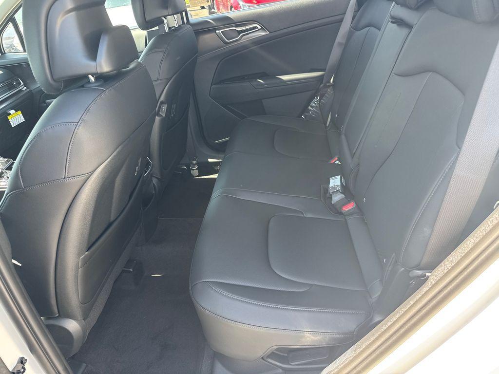 new 2025 Kia Sportage Hybrid car, priced at $34,566