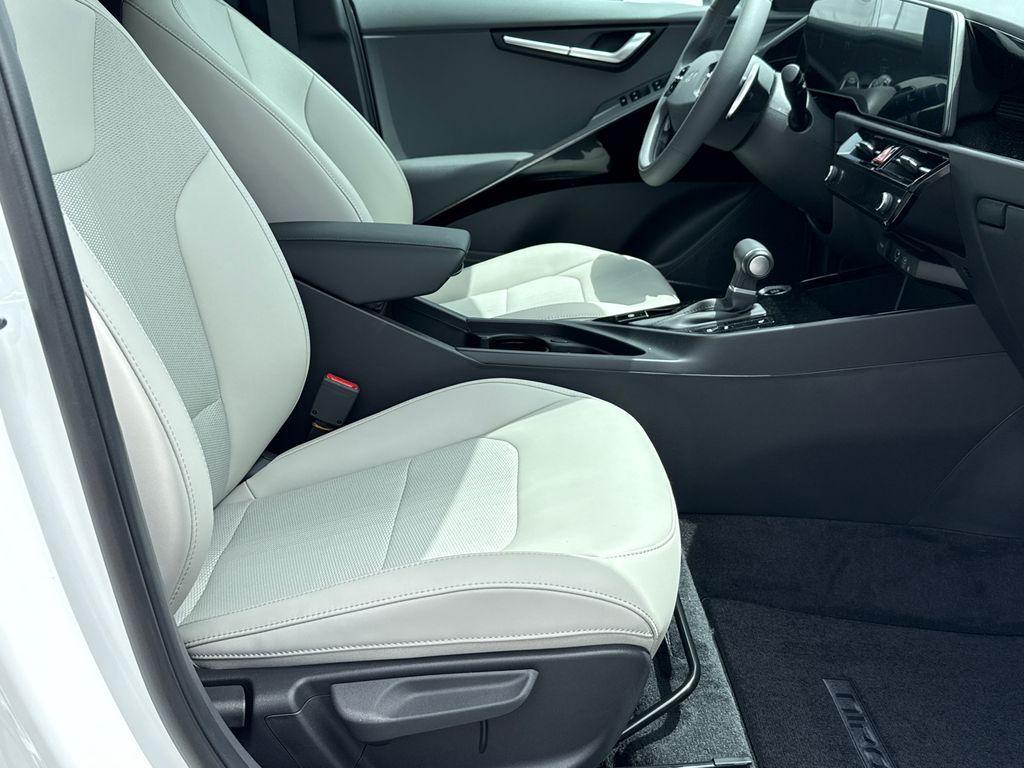 new 2025 Kia Niro car, priced at $32,409