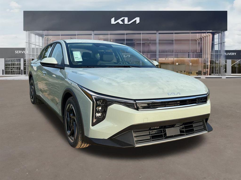 new 2025 Kia K4 car, priced at $24,106
