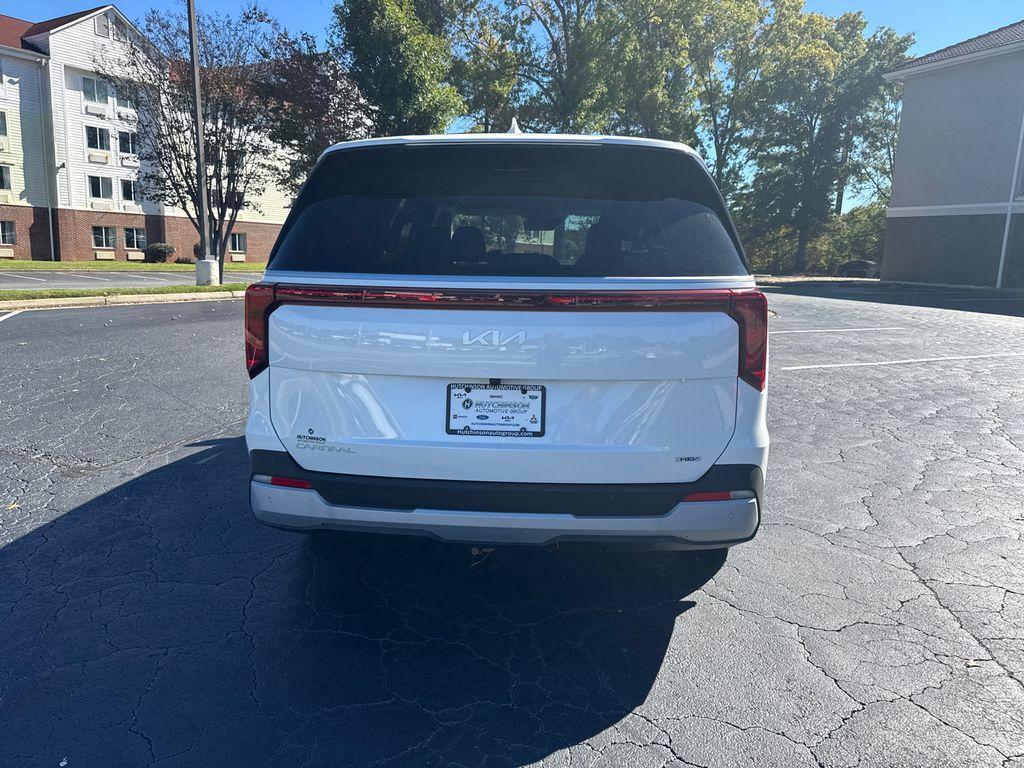 new 2025 Kia Carnival Hybrid car, priced at $41,463