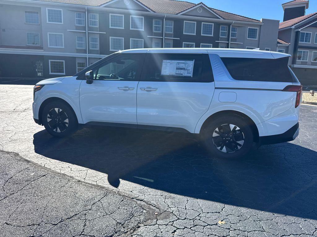 new 2025 Kia Carnival Hybrid car, priced at $41,463