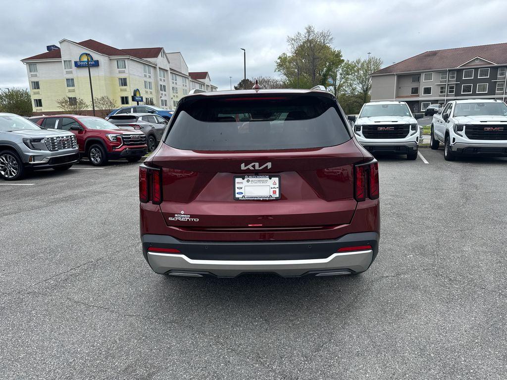 new 2025 Kia Sorento car, priced at $38,580