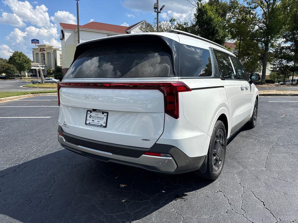 new 2026 Kia Carnival Hybrid car