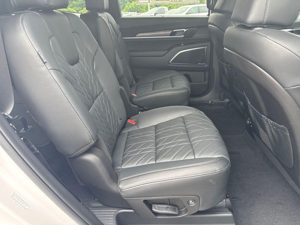 new 2025 Kia Telluride car, priced at $51,960
