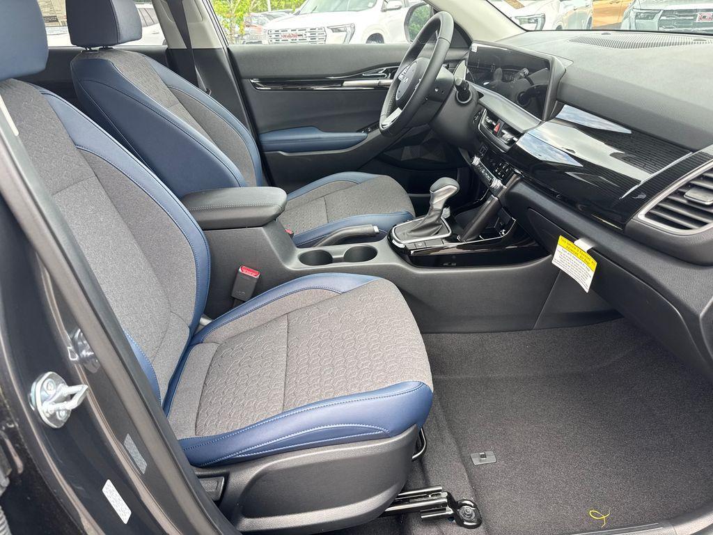 new 2025 Kia Seltos car, priced at $26,068