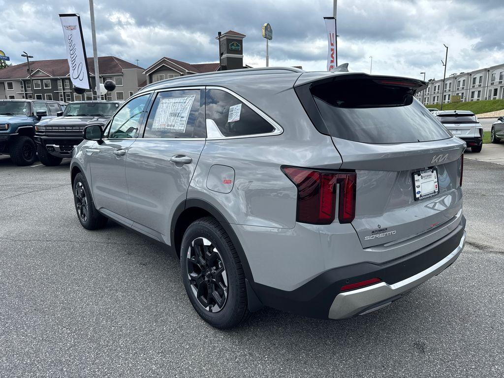 new 2025 Kia Sorento car, priced at $36,651