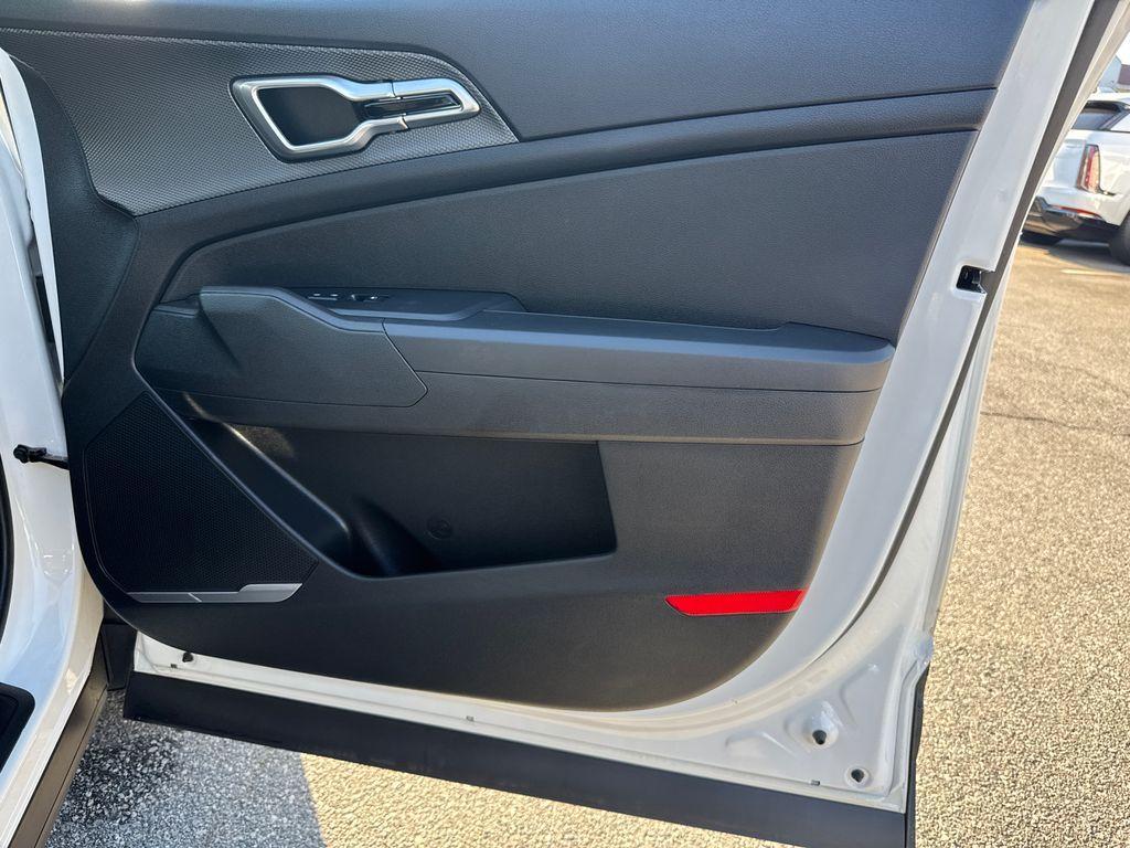 used 2023 Kia Sportage Hybrid car, priced at $23,598